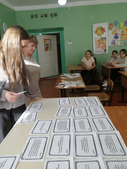 30 сентября в России отмечается День воссоединения Донецкой Народной Республики, Луганской Народной Республики, Запорожской области и Херсонской области с Российской Федерацией. (2022 год).
