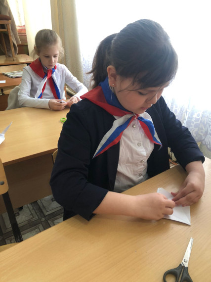 Всероссийская акция "Цветок надежды" и "Журавли".